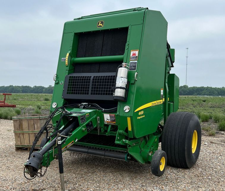 2013 John Deere 469 equipment photo