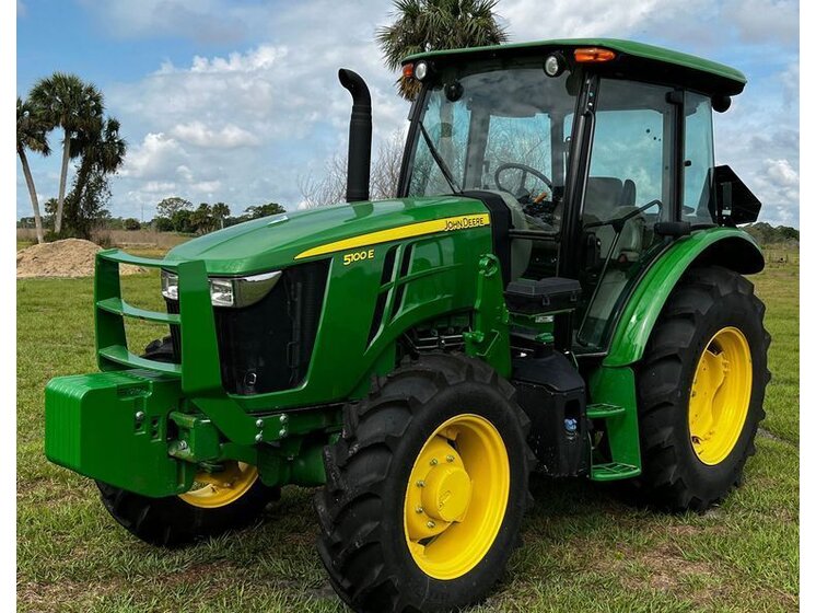 2019 John Deere 5100E equipment photo