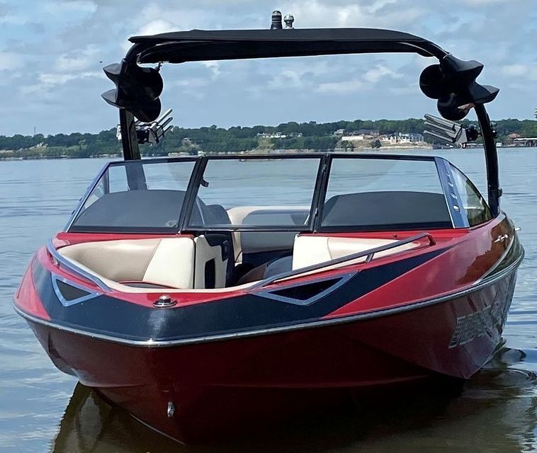 2008 Malibu Wakesetter XTi 23 equipment photo