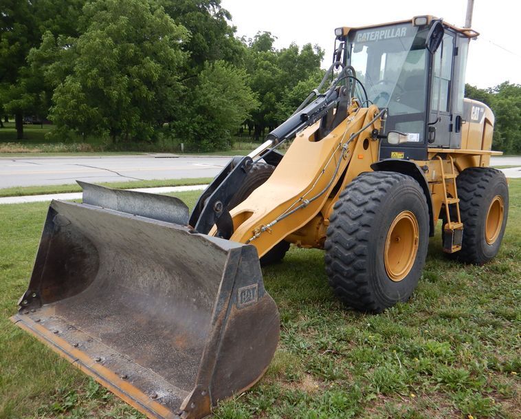 2010 Caterpillar 924H equipment photo