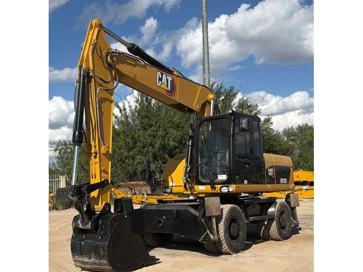 2011 Caterpillar M318D